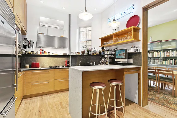 Sold by Compass | media 15