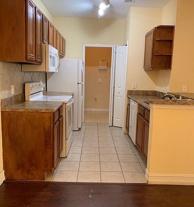 1st image of 6151 Metrowest Blvd #106106