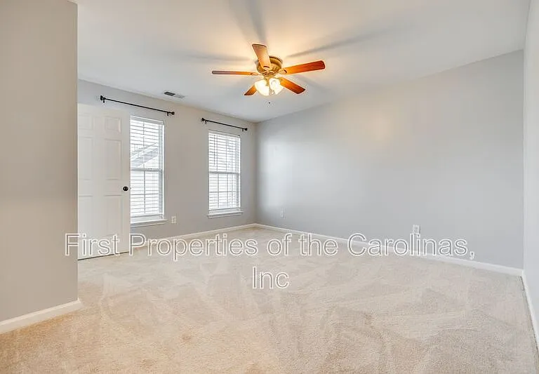 618 Bayou Cir — Photo 19
