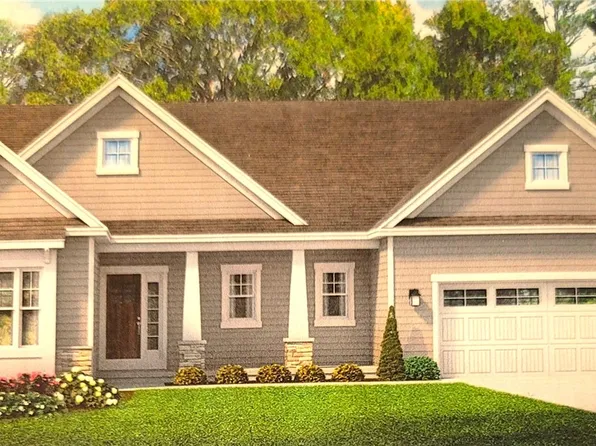 78 Mount Cassino Dr, Greece, NY 14612