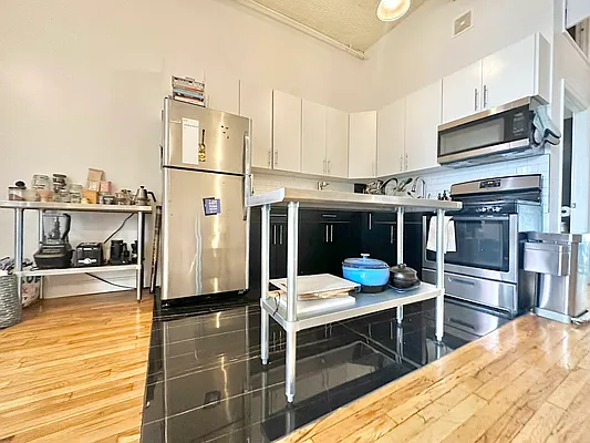 Rented by Doorway NYC, LLC | media 6