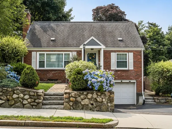 292 Appleton St, Arlington, MA 02476