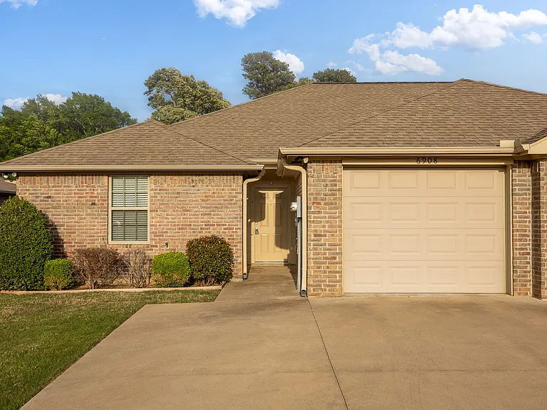 6806 County Road 1215 — Photo 22
