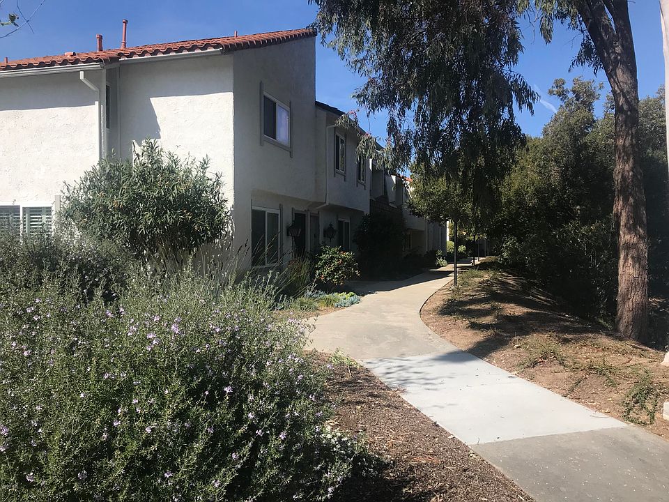 1st image of 245 Green Heath Pl