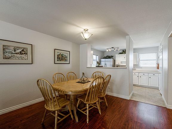 3rd image of 1505 N Center St Unit 233