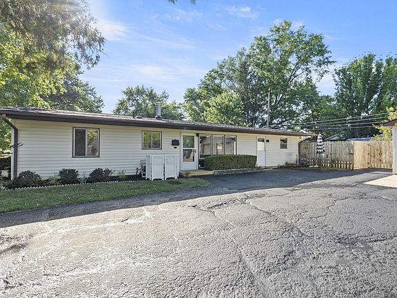 3rd image of 7372 David Ave