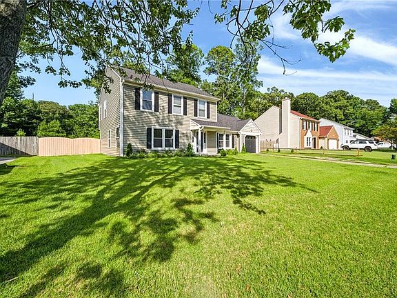 2nd image of 744 Helmsdale Way