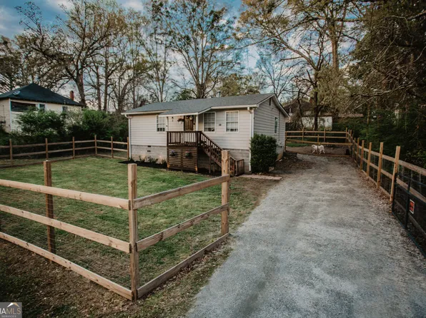 231 Arnco 6th St, Newnan, GA 30263