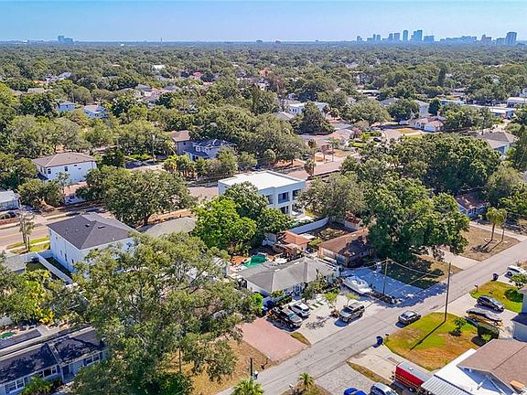 2nd image of 4431 W BAY VILLA AVENUE