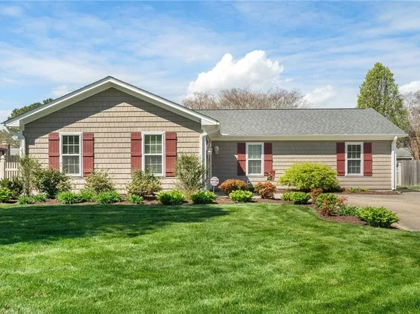 437 Becton Pl, Virginia Beach, VA 23452