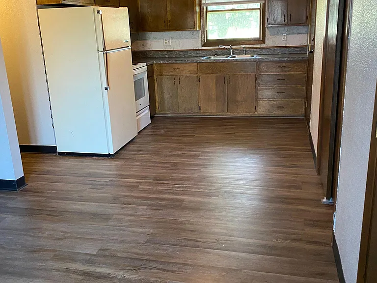 204 E 2nd St #7 — Photo 7