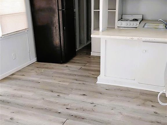 4th image of 119 Union Dr #3