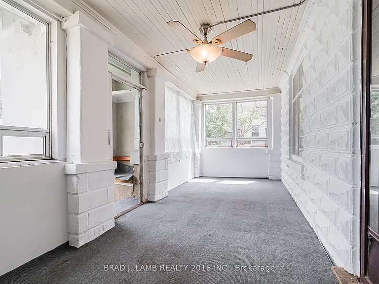 12 Sibley Ave #MAIN AND UPPER — Photo 4
