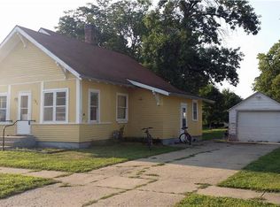 131 Hardy St, Akron, IA 51001