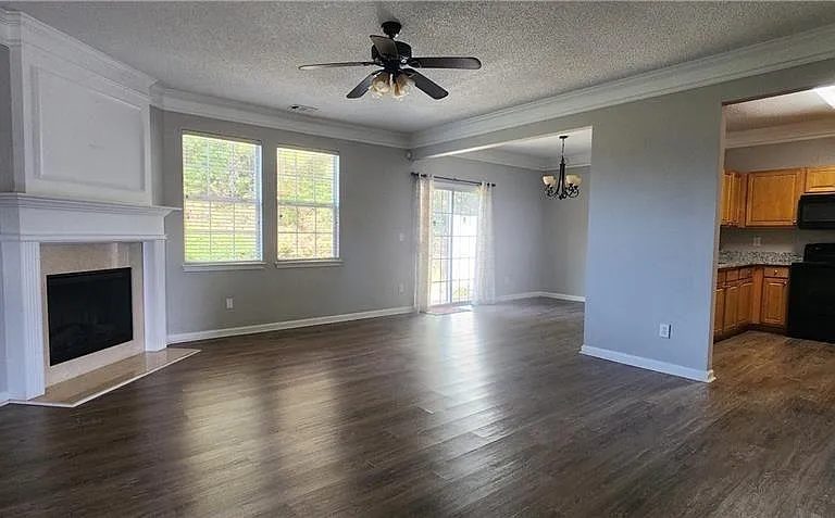 413 Windstone Trl — Photo 8