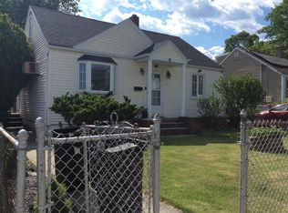 47 Howard St, Lodi, NJ 07644