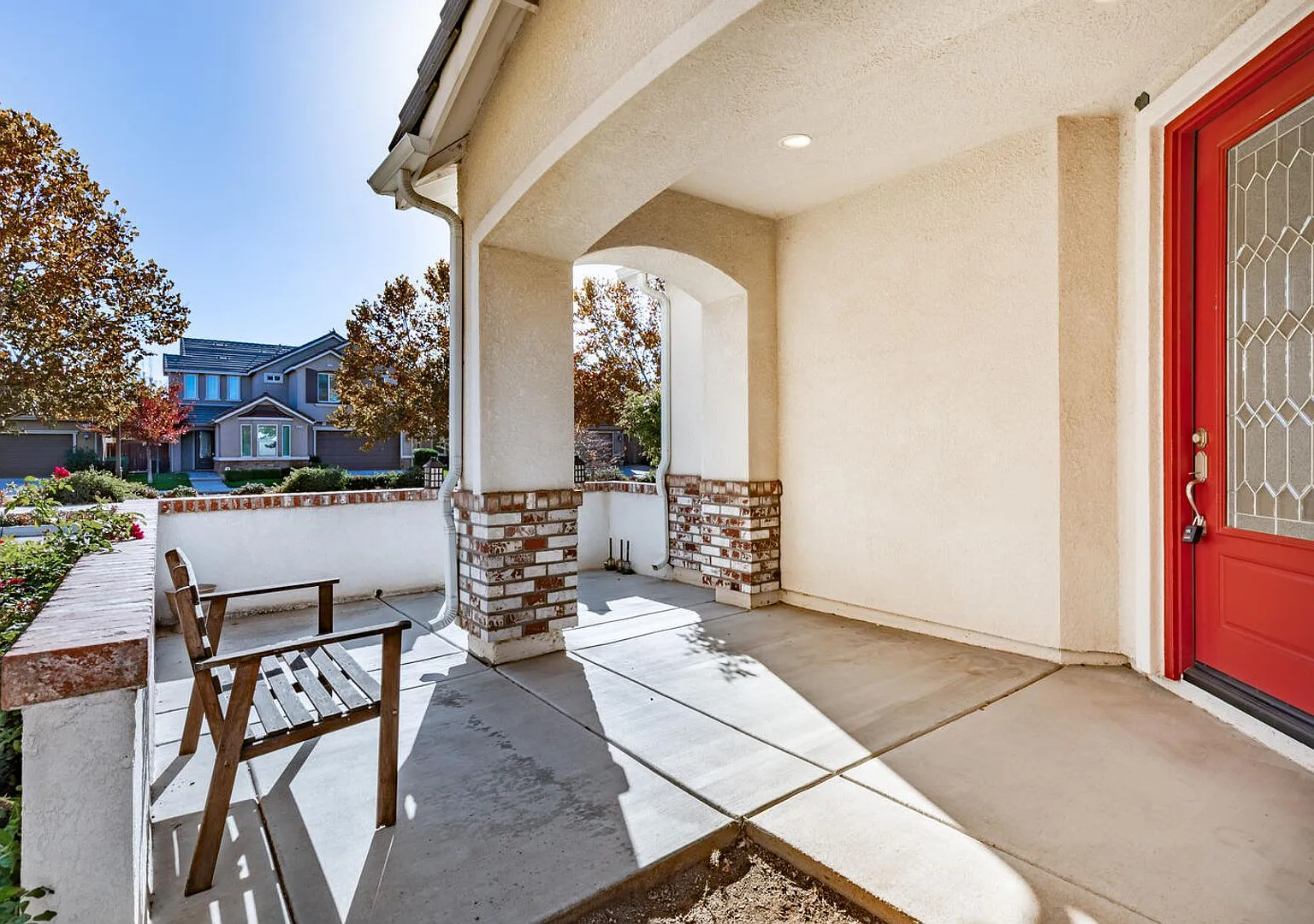 Newer 3 bedroom/2 bath home with 2-car garage — Photo 3