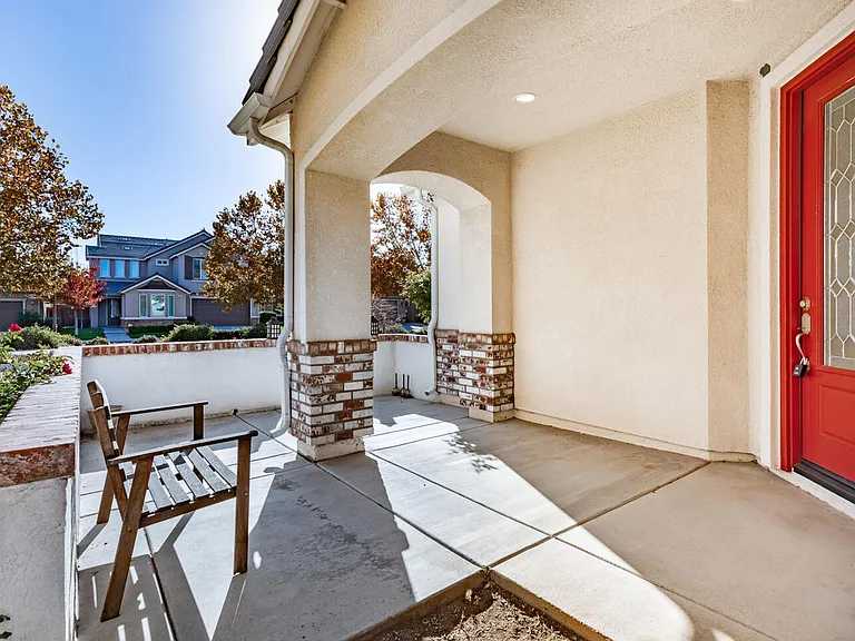 3475 Bellaire Ave — Photo 3