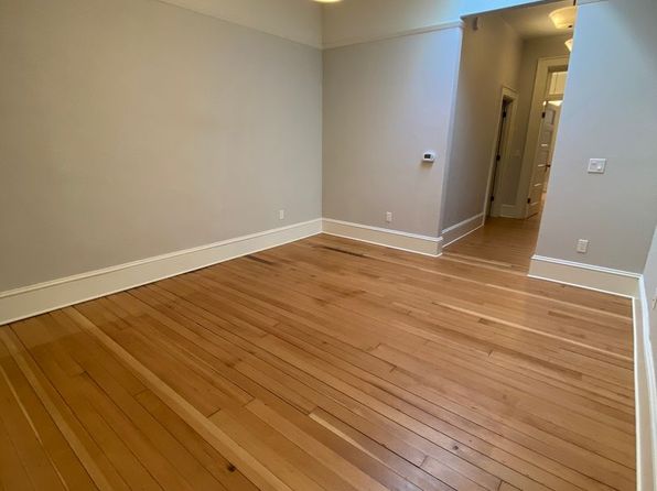 524 E Main St APT 208