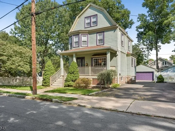 46 N Hillside Ave, Chatham Boro, NJ 07928