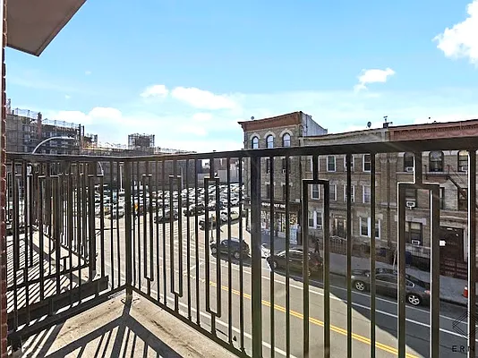 Rented by ERNY LLC | media 11