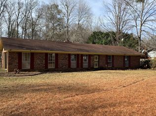509 Treas Lake Rd, Aberdeen, MS 39730