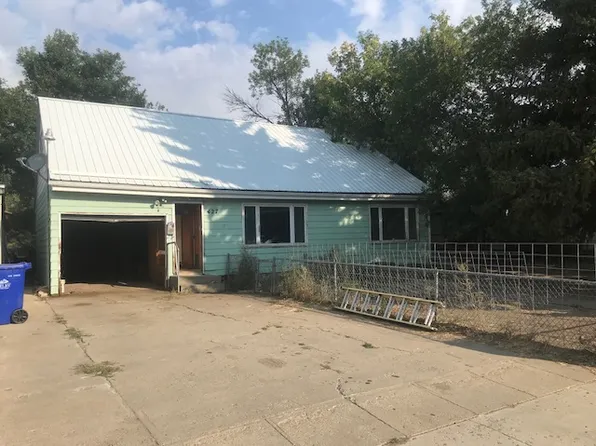 427 Galena St, Shelby, MT 59474