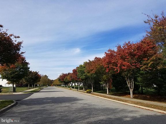 5th image of 729 Parkman Dr