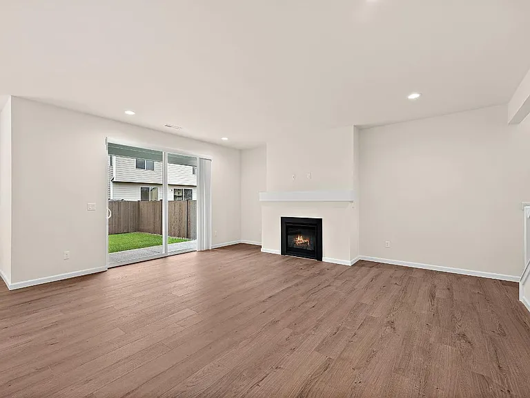 15851 Woodland Ct SE — Photo 7