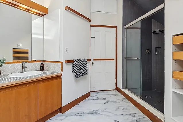 48 Aldie St #2 — Photo 15