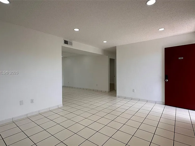 8401 SW 107th Ave #331E — Photo 7