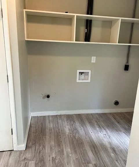 1215 Bois D Arc St — Photo 22
