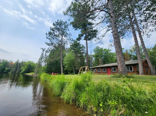 2838 East Dr, Mio, MI 48647