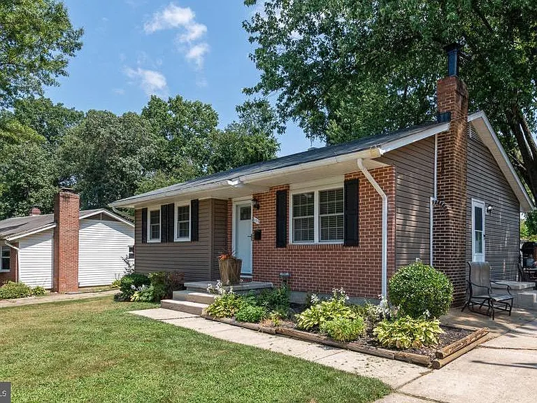 609 Wingleaf Ct — Photo 1