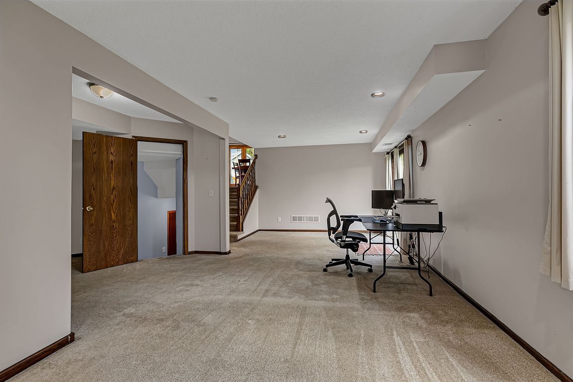 next background image