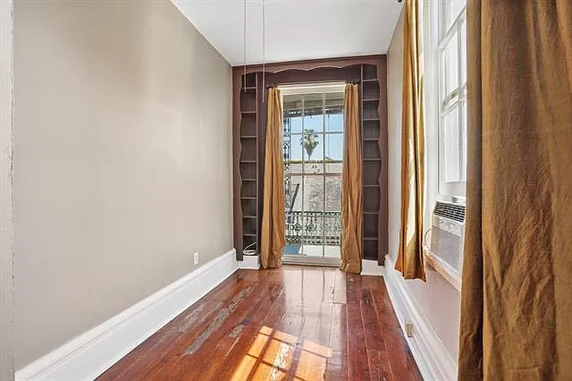 1014 Dumaine St #B — Photo 11