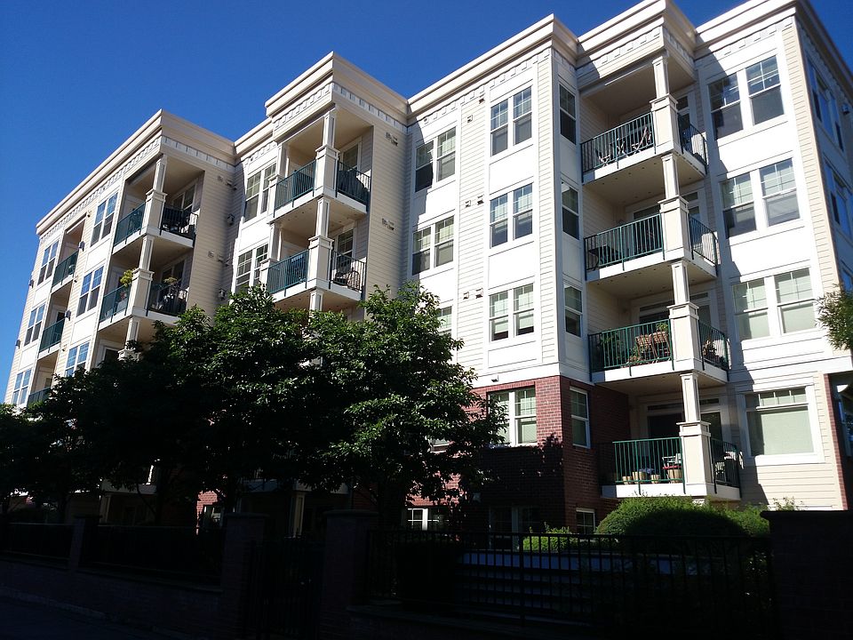 1st image of 530 4th Ave W APT 409