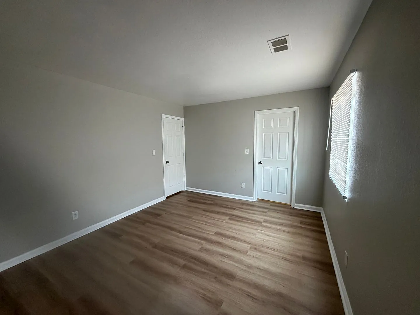 Experience Luxury Living at Bellagio Living II: Modern Apartments in Lawrence, Indiana — Photo 2
