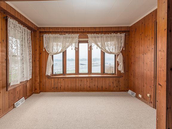 4th image of 40269 N West Shore Dr
