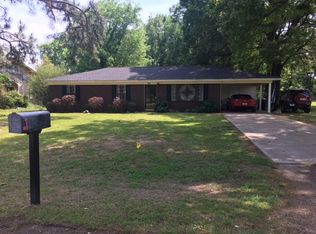 145 Ridgeland Rd, Greenwood, MS 38930