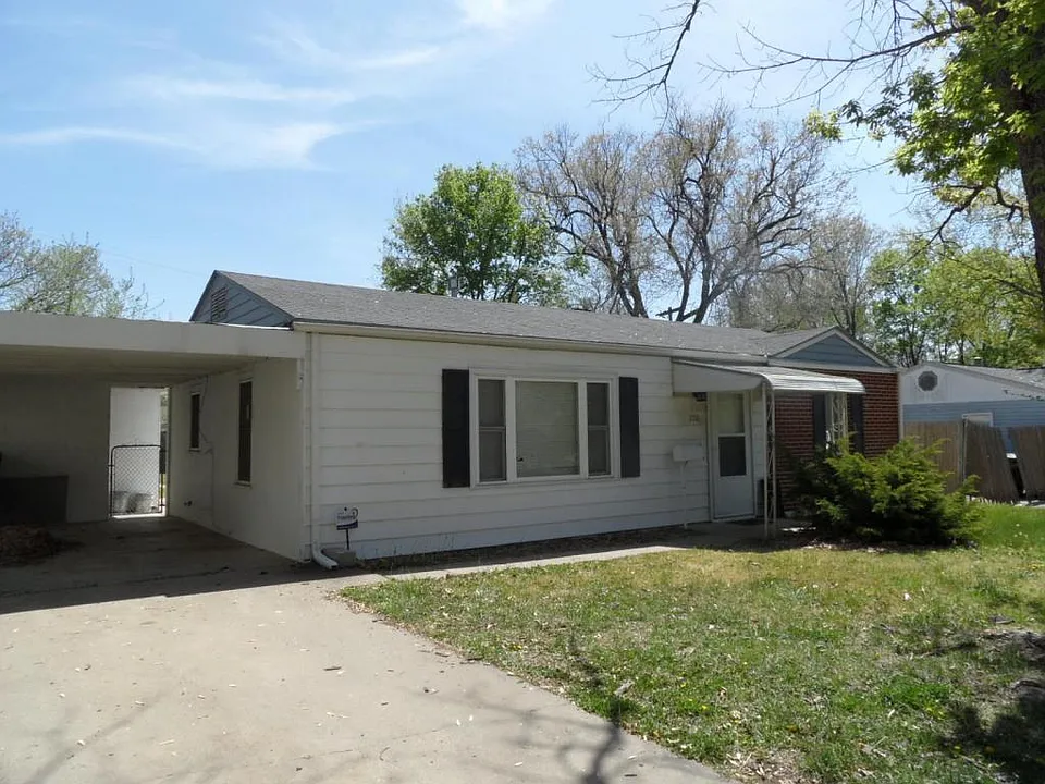 2116 SW Morningside Rd