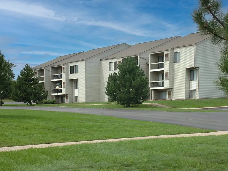Hunters Ridge — Photo 32