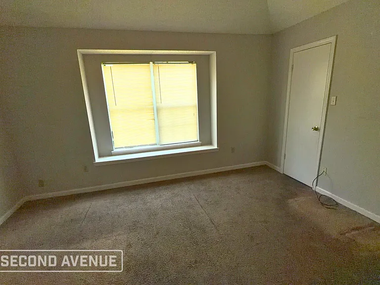 1709 David Dr — Photo 3