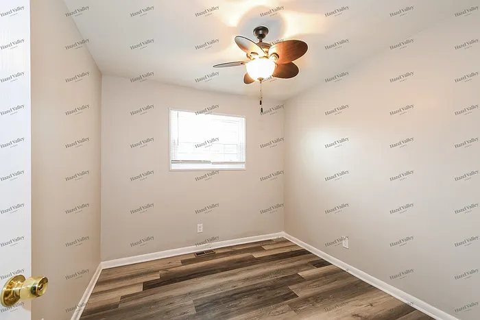 1200 Acredale Dr — Photo 9