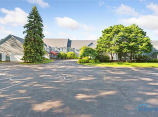 1652 River Rd, Maumee, OH 43537