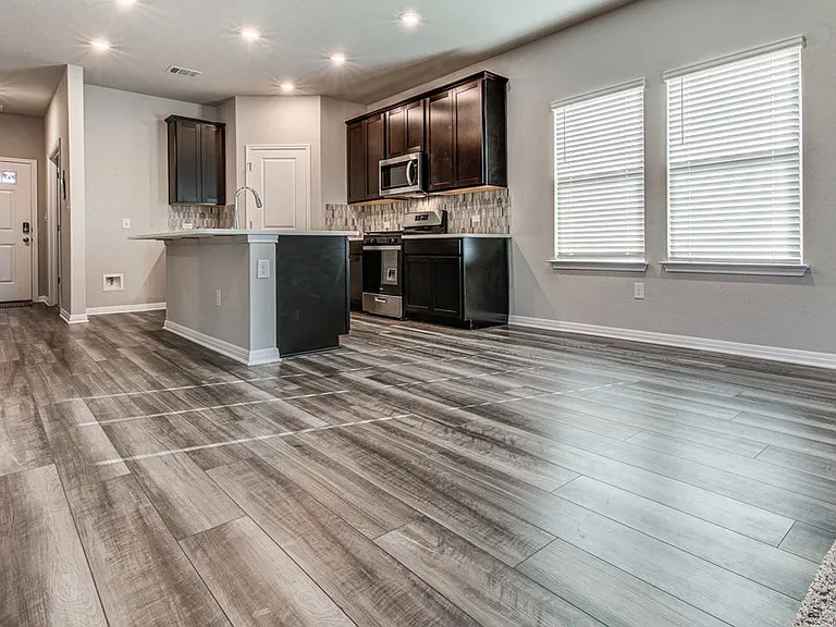 14513 Heartland Dr — Photo 14