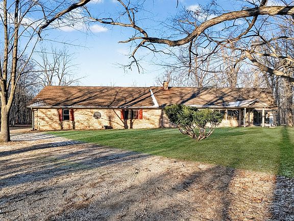 2nd image of 2594 E Traction Rd