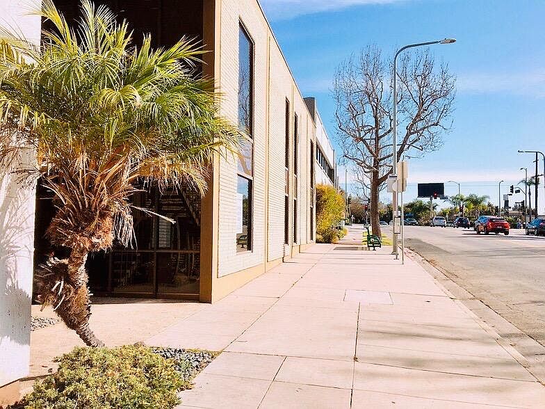 1st image of 2930 Westwood Blvd