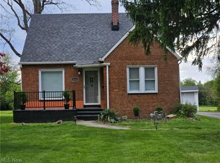 4624 Derbyshire Dr, North Randall, OH 44128