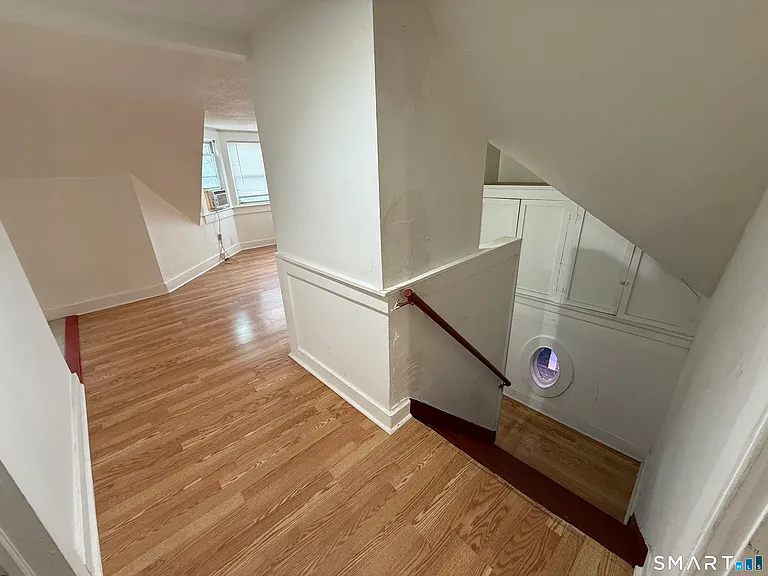 58 Kellogg St — Photo 5